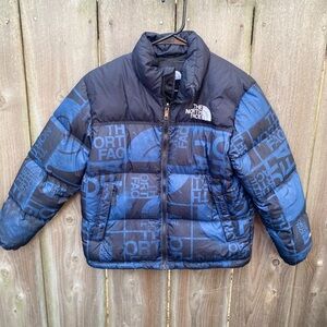 The North Face Teen 1996 Retro Nuptse Print Puffer Jacket All over Print